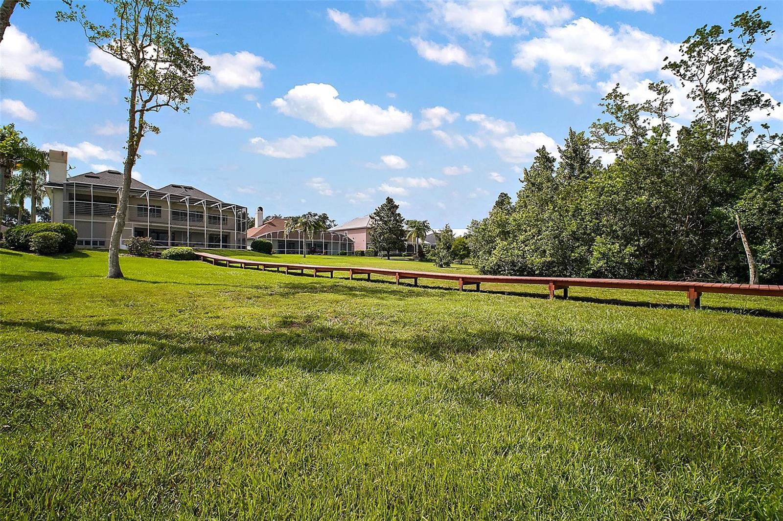 MOUNT DORA COUNTRY CLUB MOUNT DORA UNIT 02 - Residential