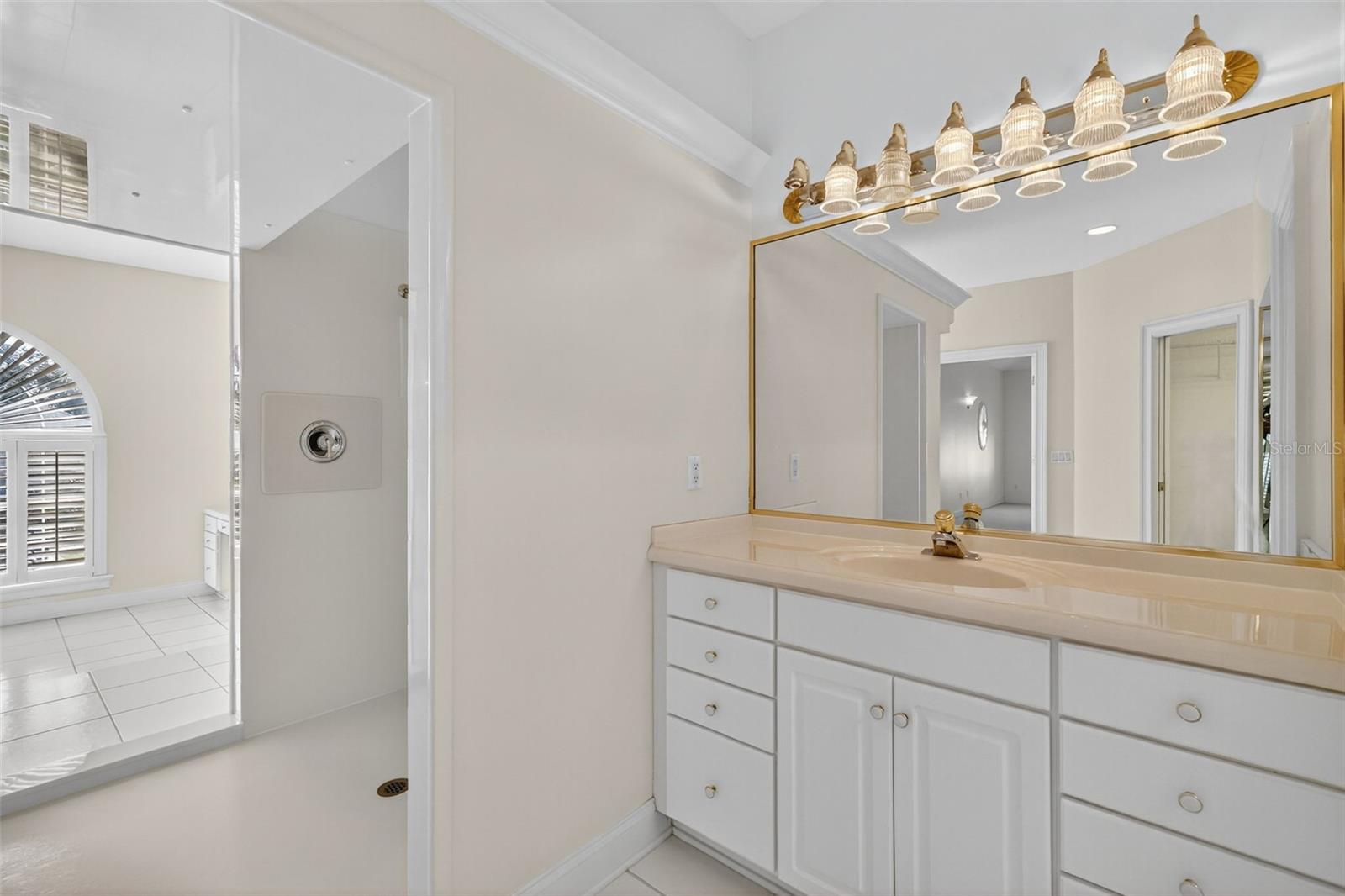 MOUNT DORA COUNTRY CLUB MOUNT DORA UNIT 02 - Residential