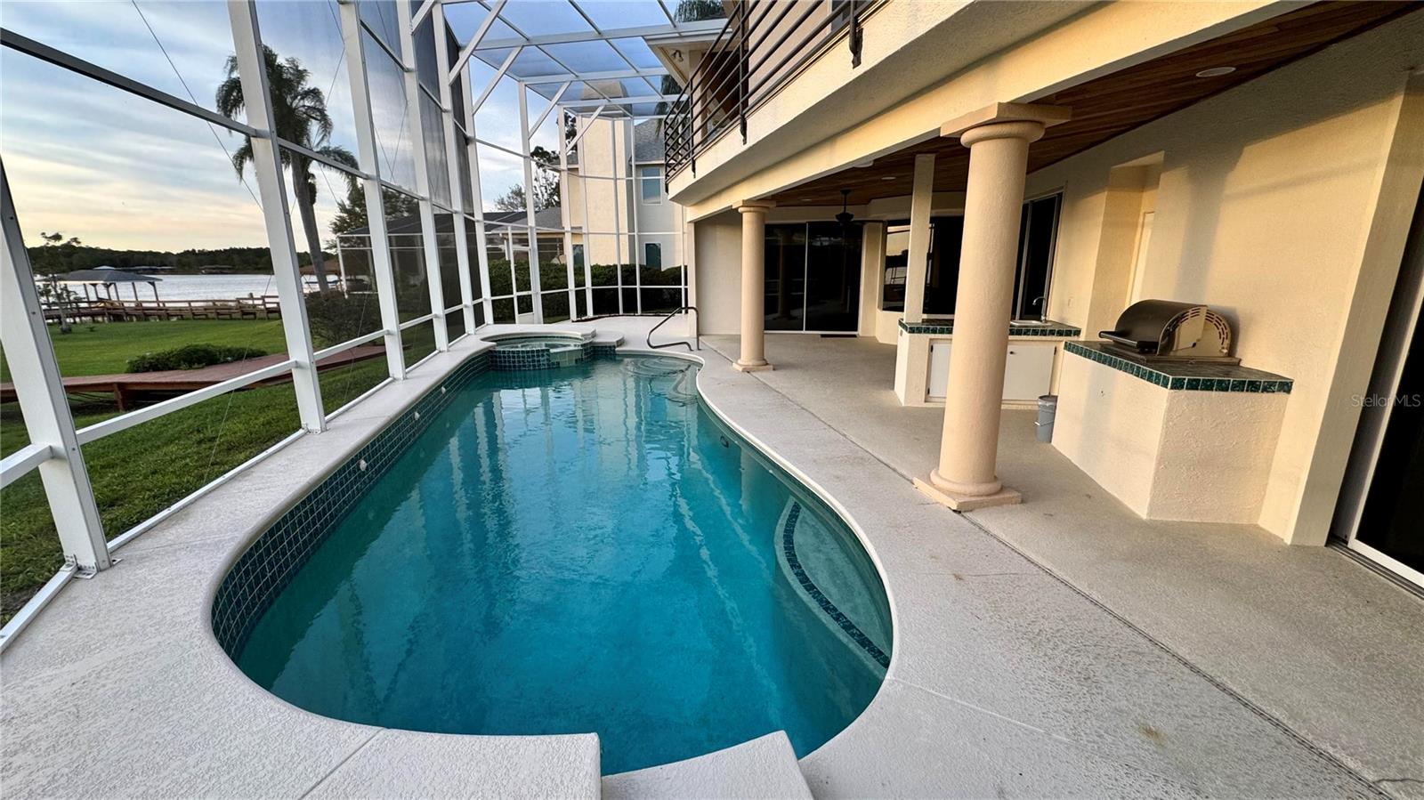 MOUNT DORA COUNTRY CLUB MOUNT DORA UNIT 02 - Residential