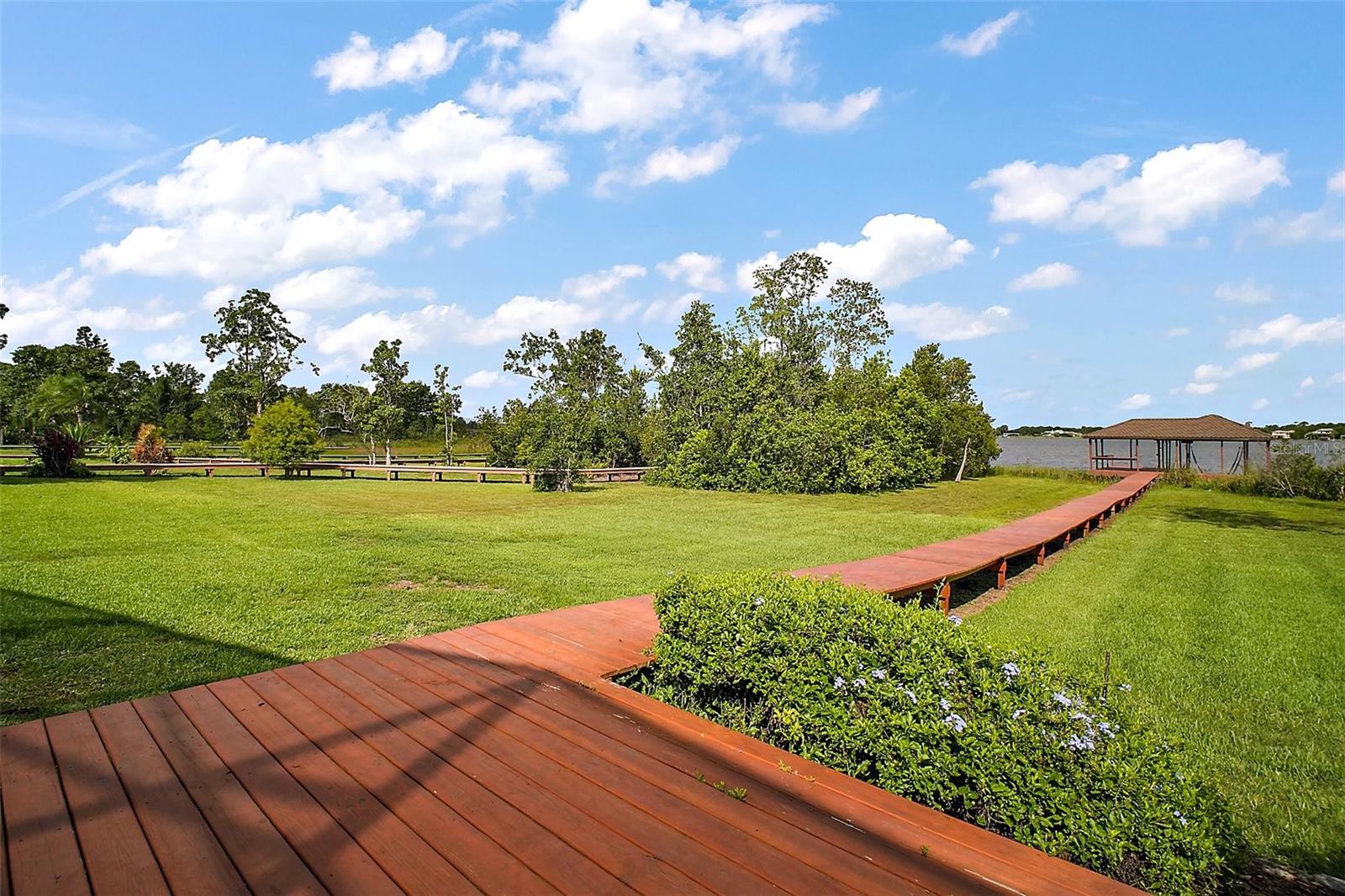 MOUNT DORA COUNTRY CLUB MOUNT DORA UNIT 02 - Residential