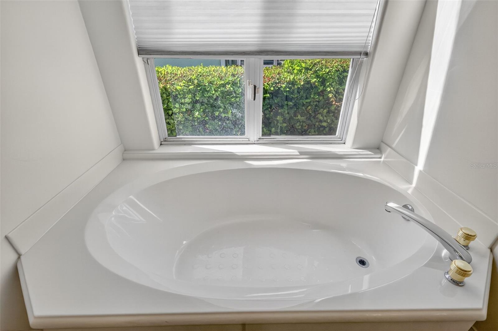 MOUNT DORA COUNTRY CLUB MOUNT DORA UNIT 02 - Residential