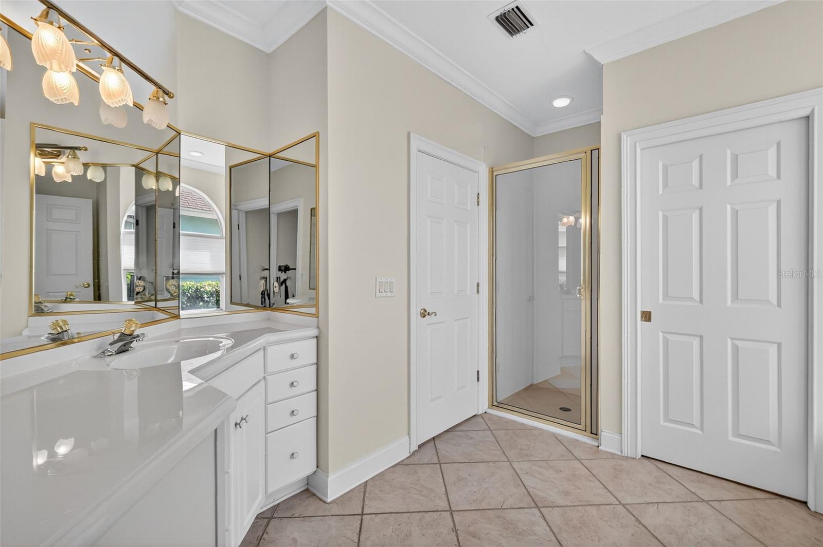 MOUNT DORA COUNTRY CLUB MOUNT DORA UNIT 02 - Residential