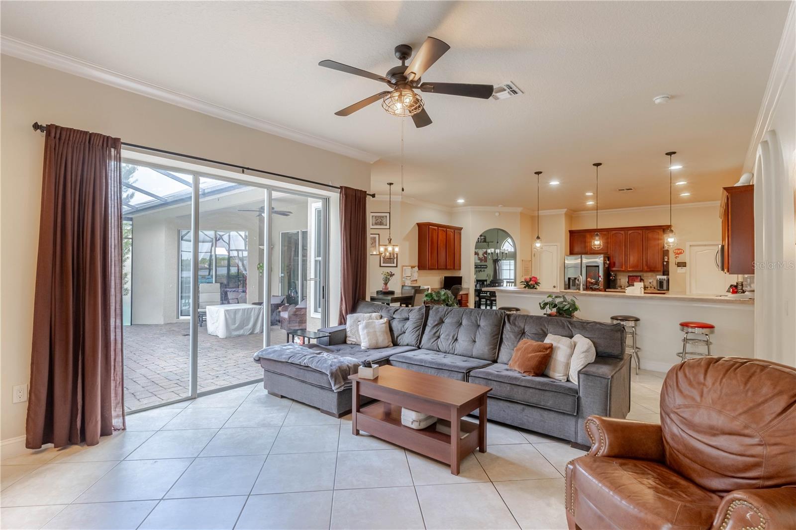 GRAND RESERVE - Residential