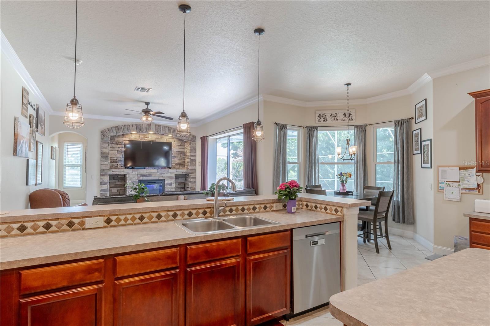 GRAND RESERVE - Residential