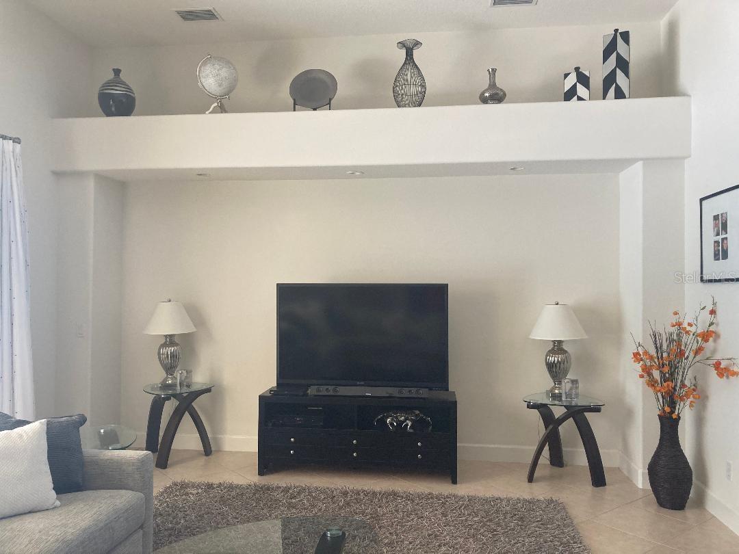 BARTON FARMS - Residential Lease