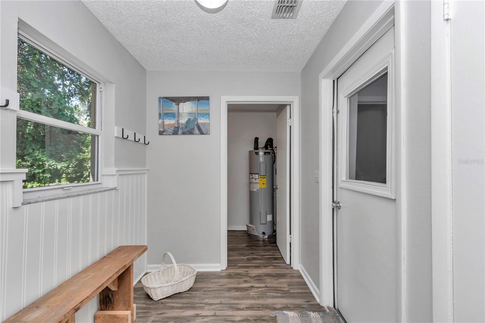 BELLEVIEW HEIGHTS ESTATE - Residential Lease