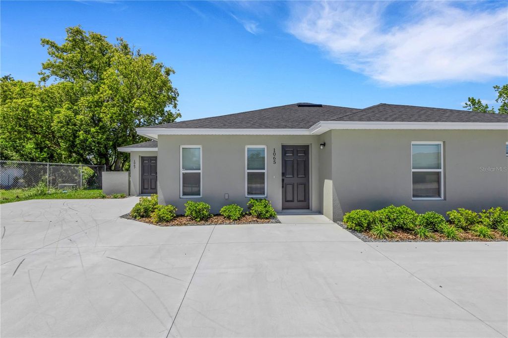 Photo of 1065 Captiva Point, Lakeland, FL 33801 (MLS # L4961131)