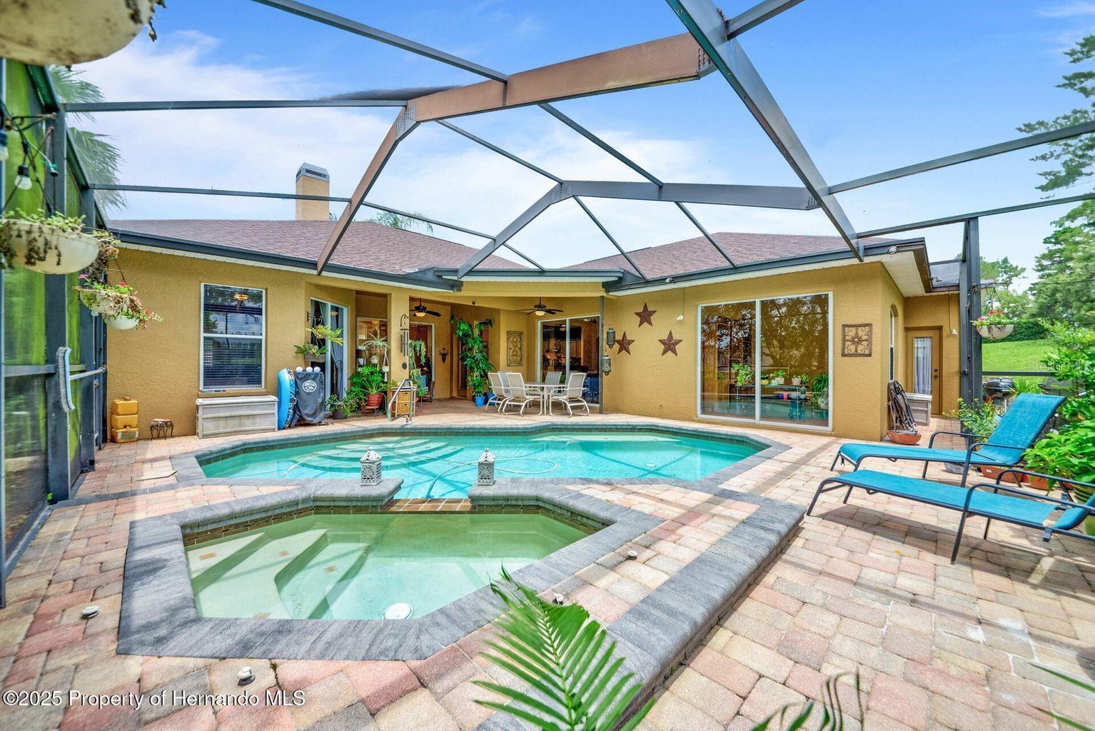 WOODLAND WATERS - Residential