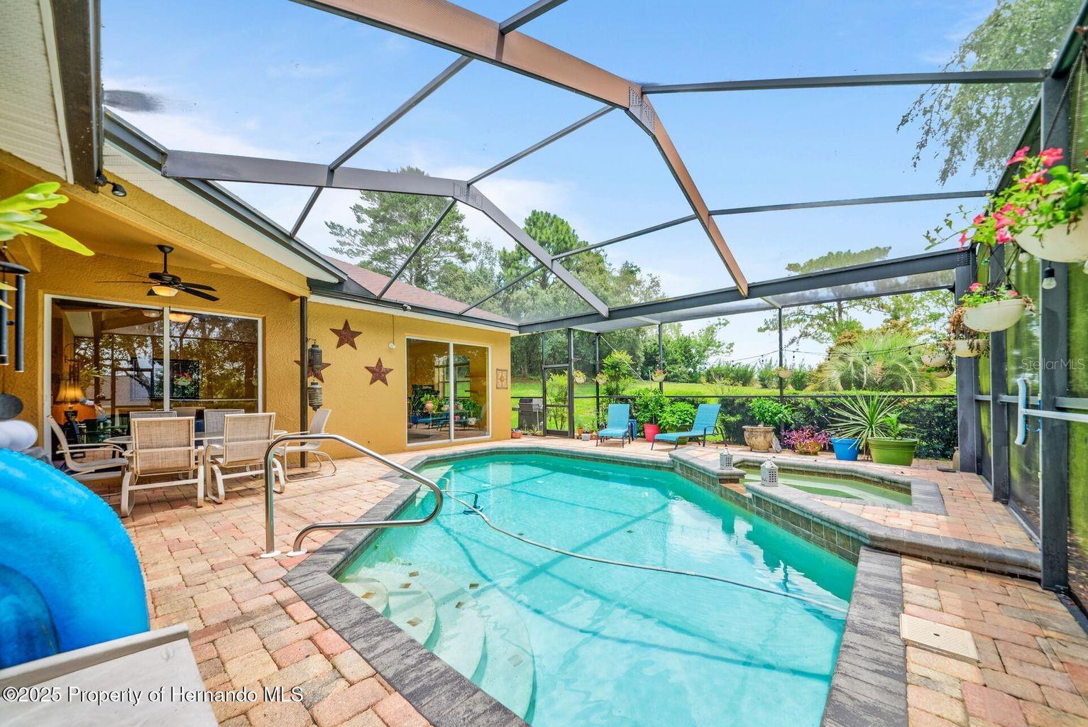 WOODLAND WATERS - Residential