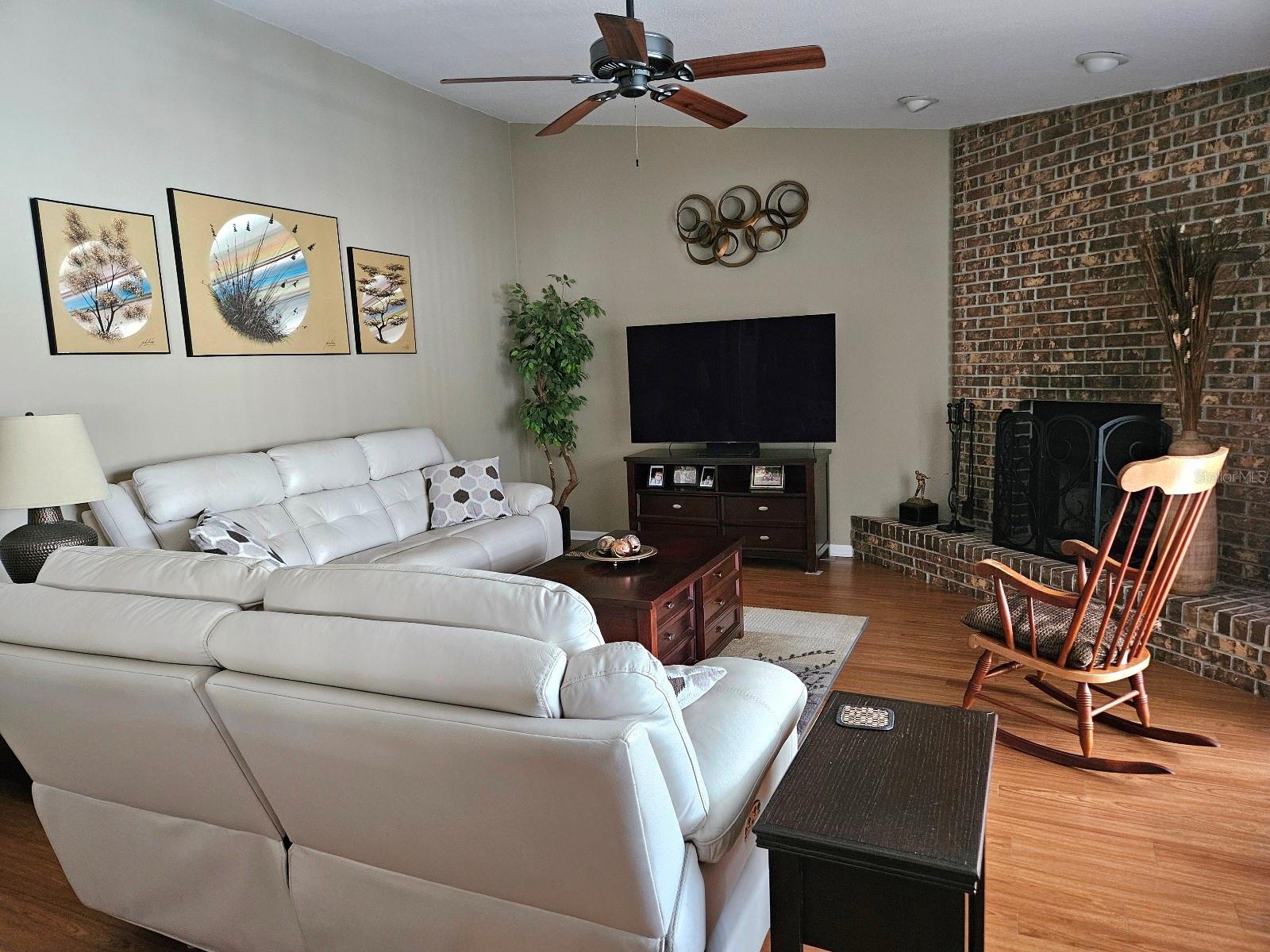 BLOOMINGDALE SEC M UNIT - Residential