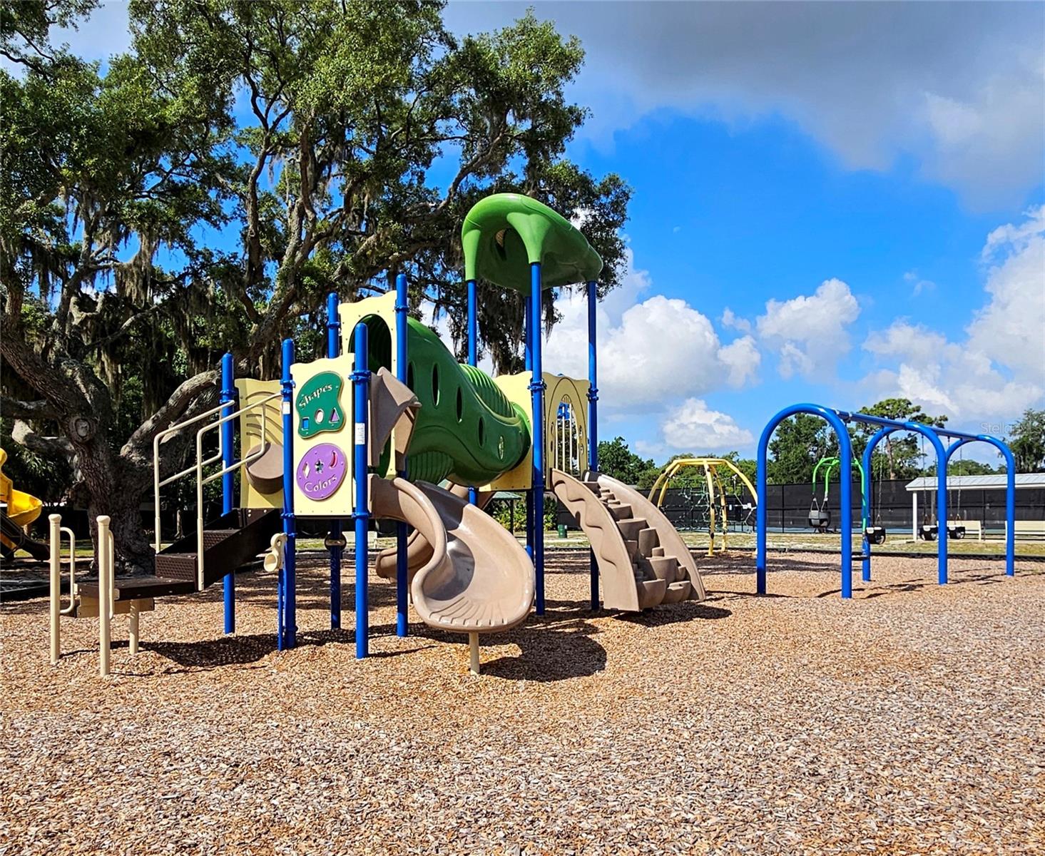 BLOOMINGDALE SEC M UNIT - Residential
