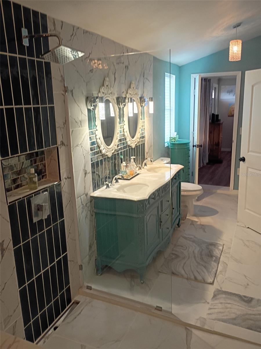 SPRING HILL - Residential