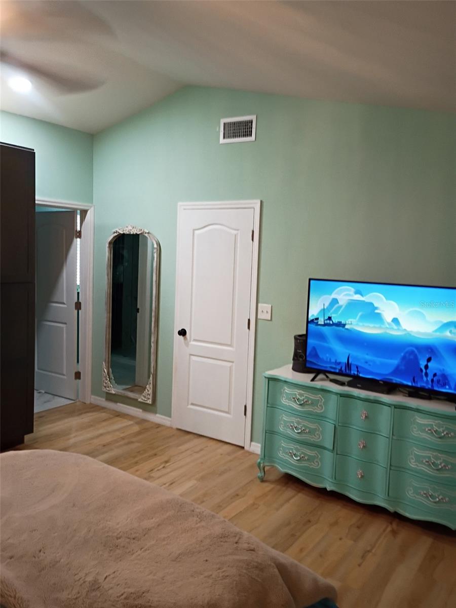 SPRING HILL - Residential