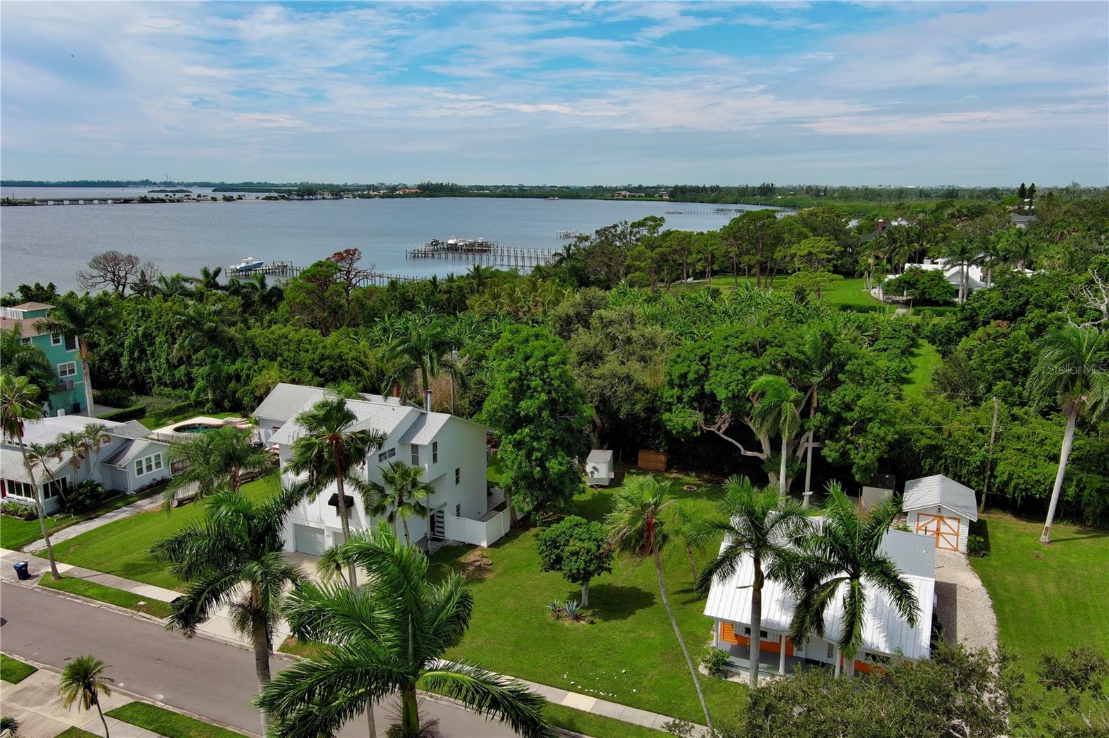 BAYVIEW GROVE - Land