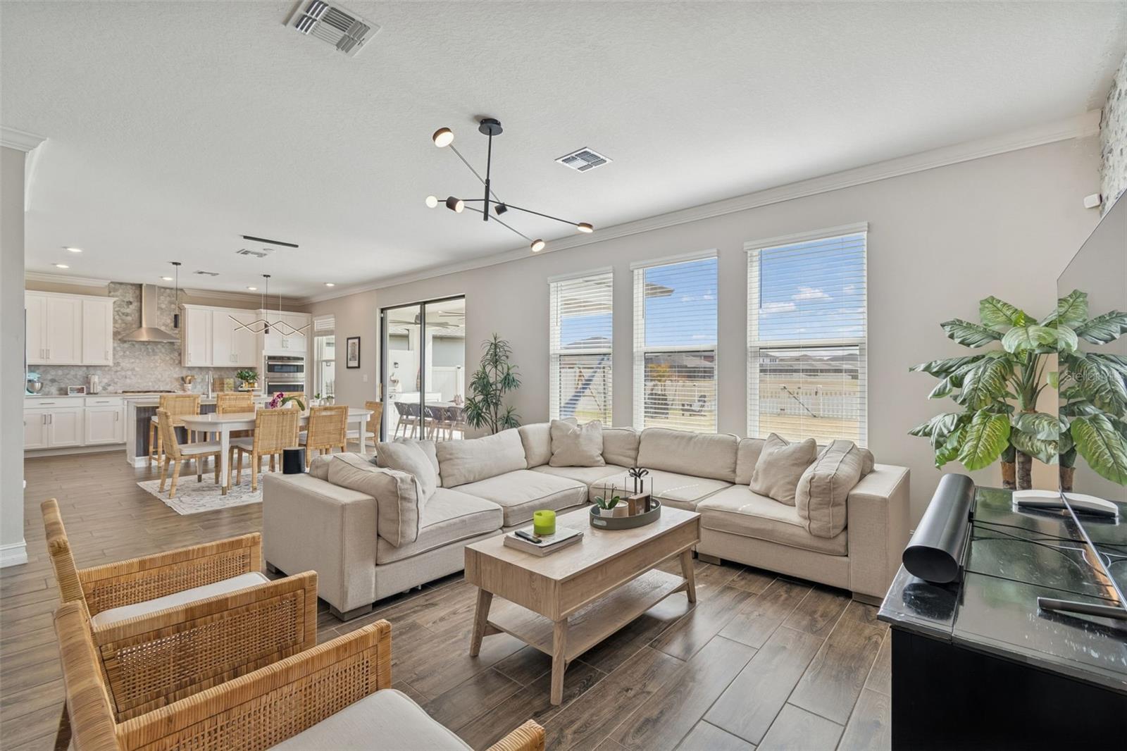 BRYANT SQUARE ESTATES - Residential