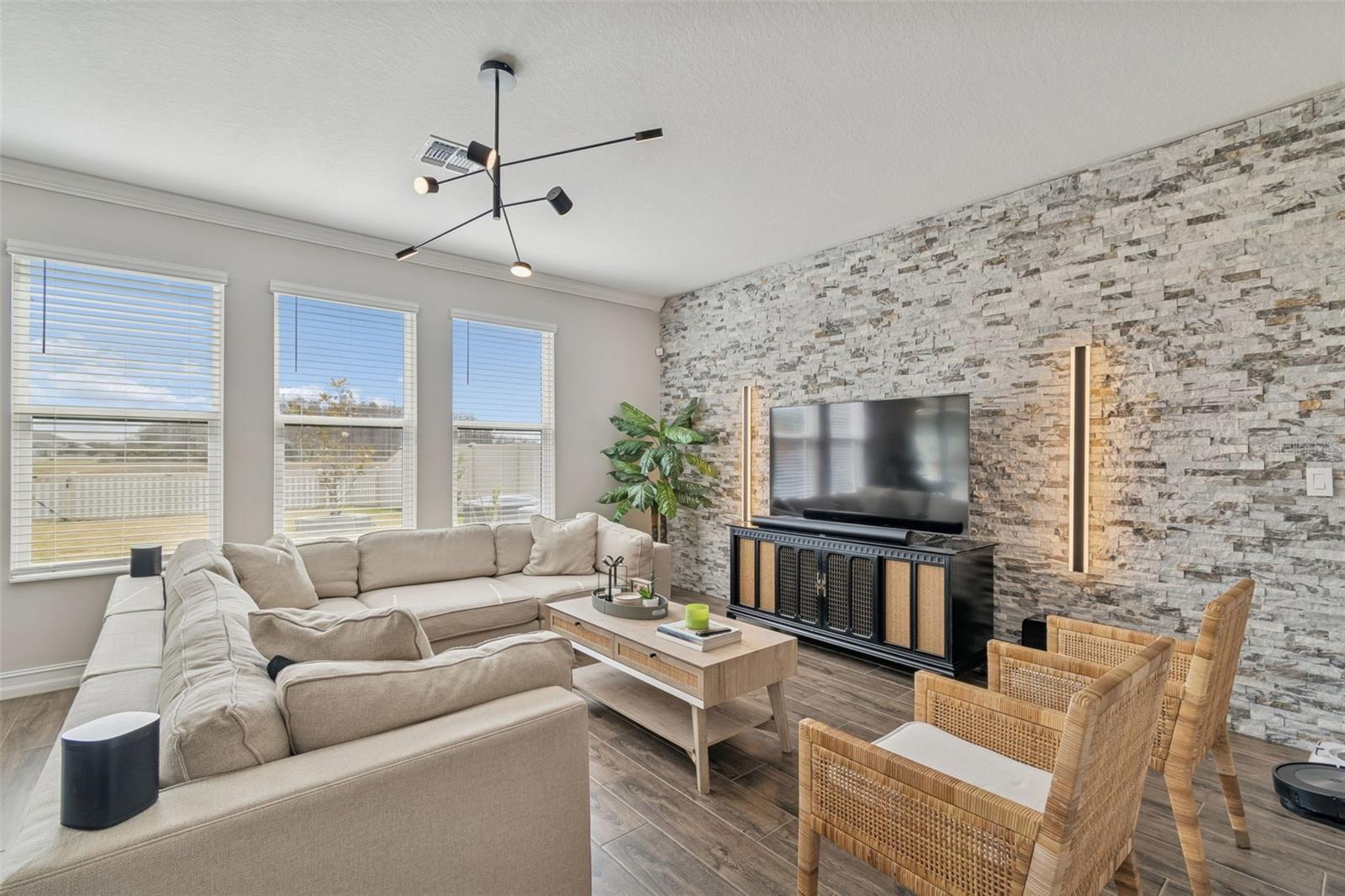 BRYANT SQUARE ESTATES - Residential