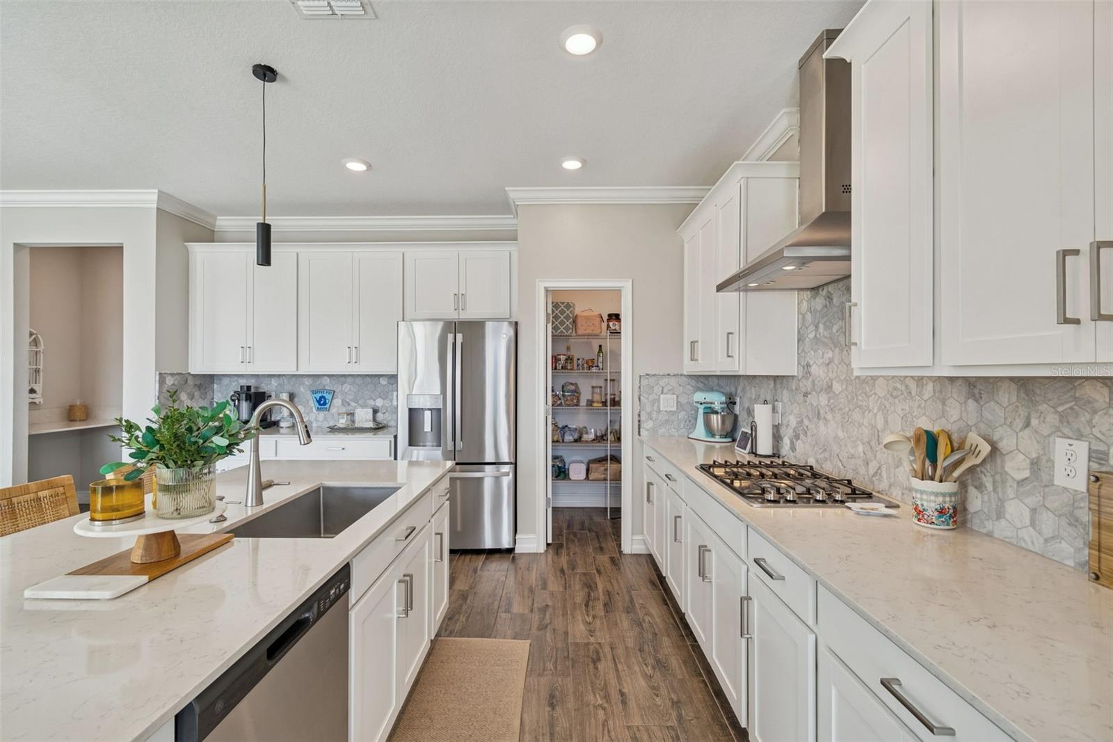 BRYANT SQUARE ESTATES - Residential