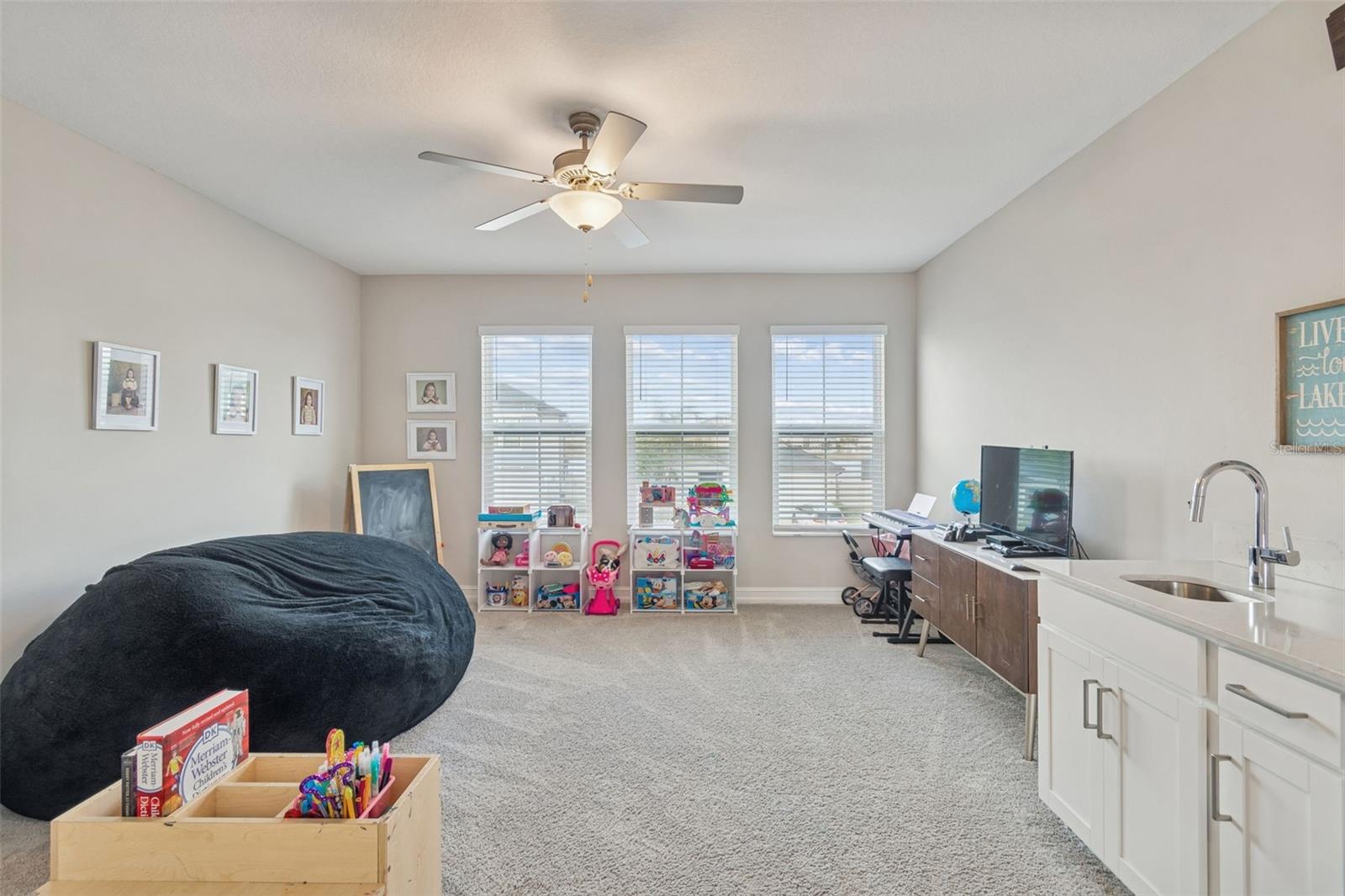 BRYANT SQUARE ESTATES - Residential