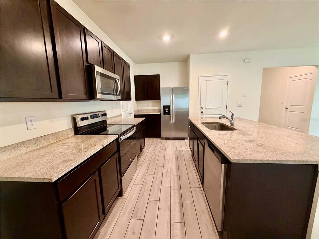 Photo of 4802 SW 51st Way, Gainesville, FL 32608 (MLS # GC542636)