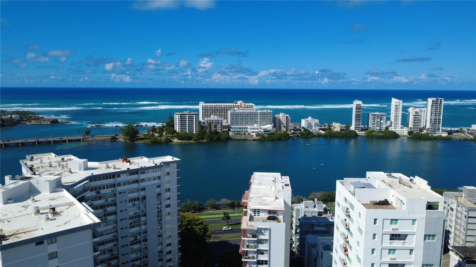 CARIBBEAN TOWERS - Residential