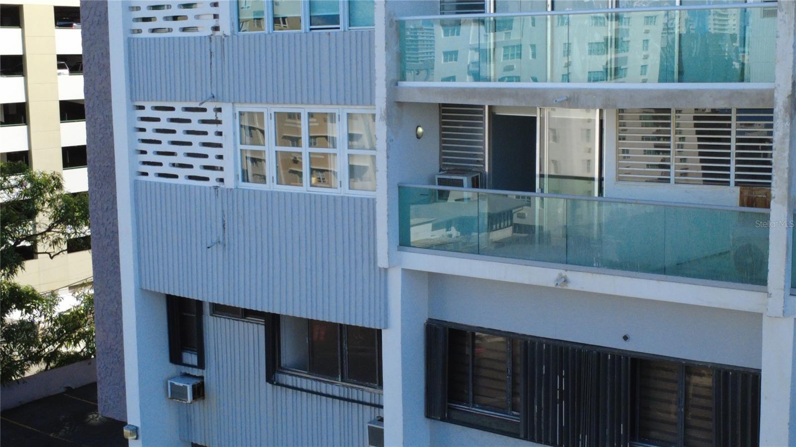 CARIBBEAN TOWERS - Residential