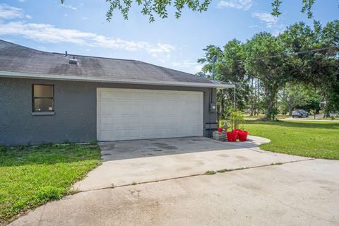 A home in WESLEY CHAPEL