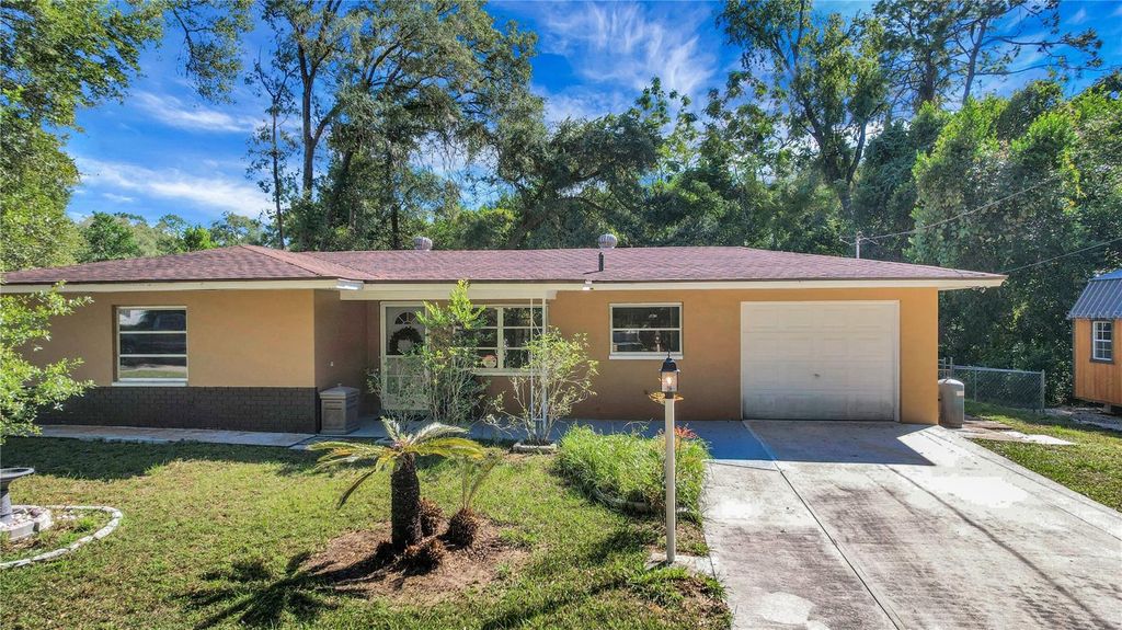 Photo of 6122 E Glencoe Street, Inverness, FL 34452 (MLS # G5105455)