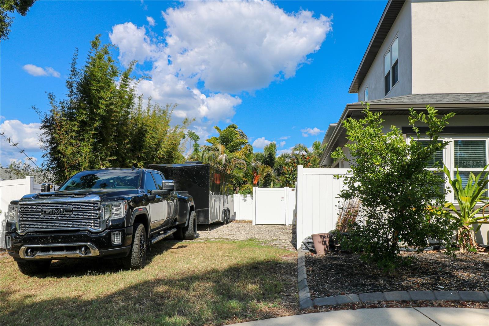 LAND LACKEY ESTATES UNIT 2 - Residential