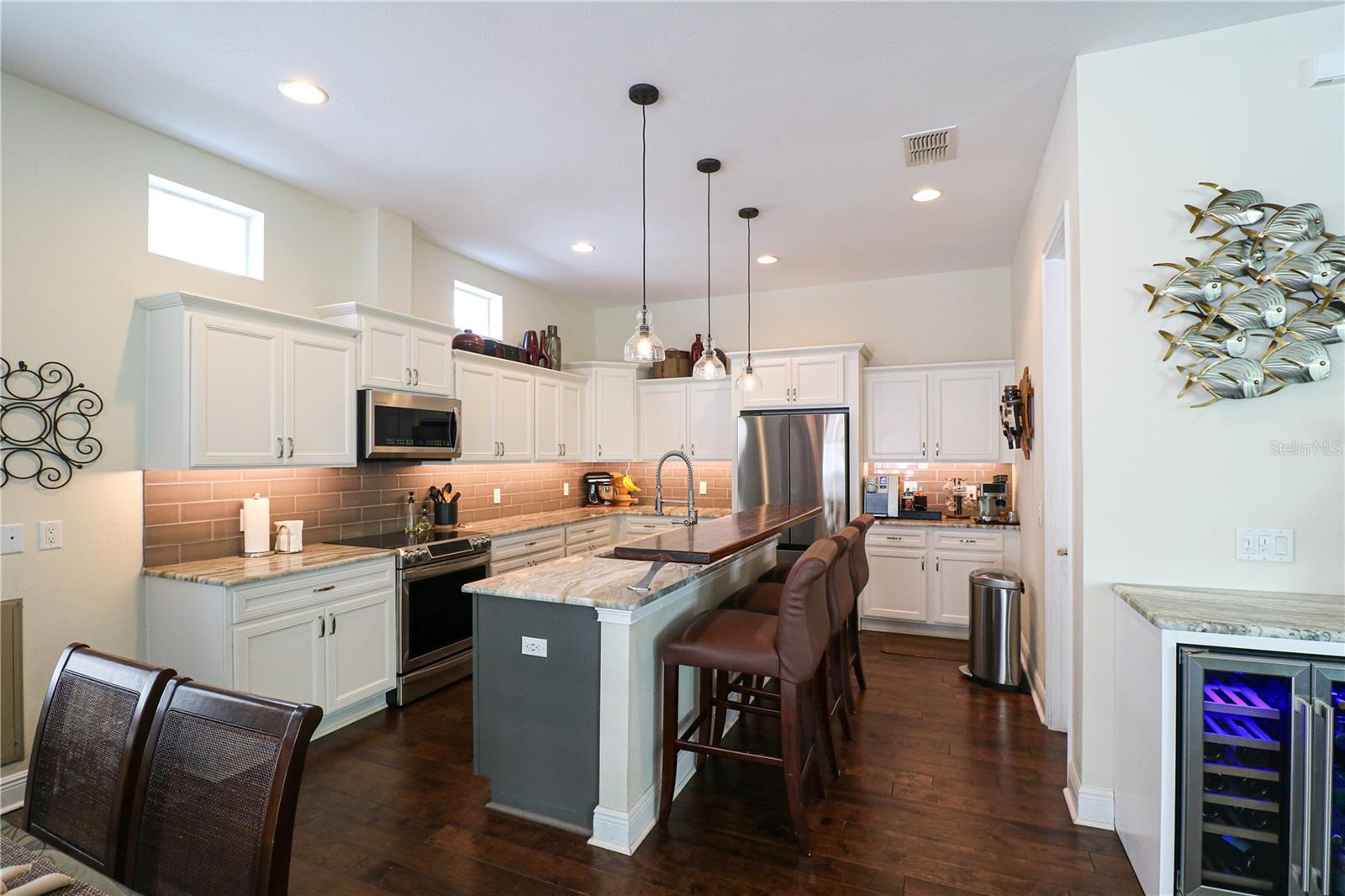 LAND LACKEY ESTATES UNIT 2 - Residential