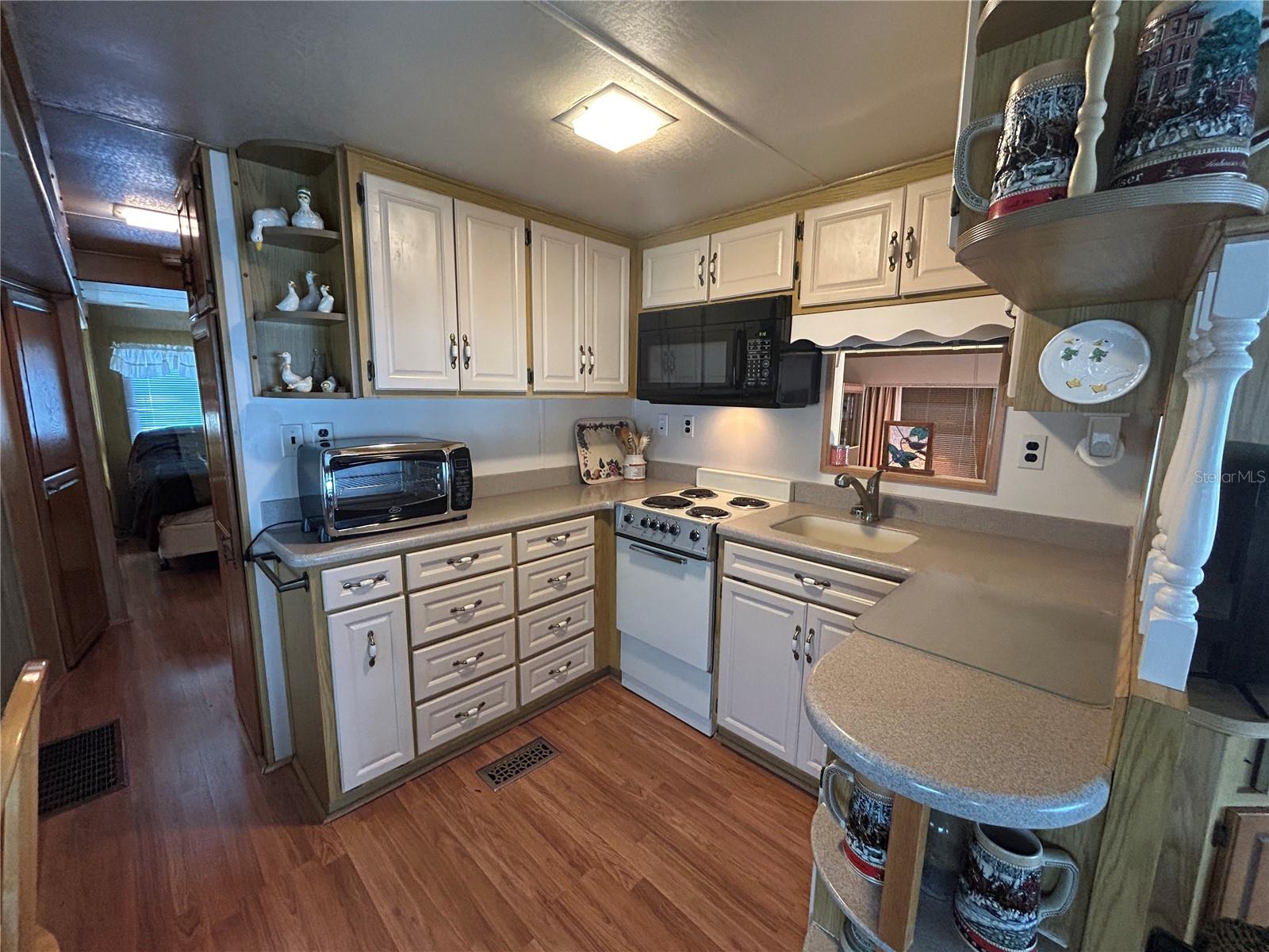 SADDLEBAG LAKE - Residential