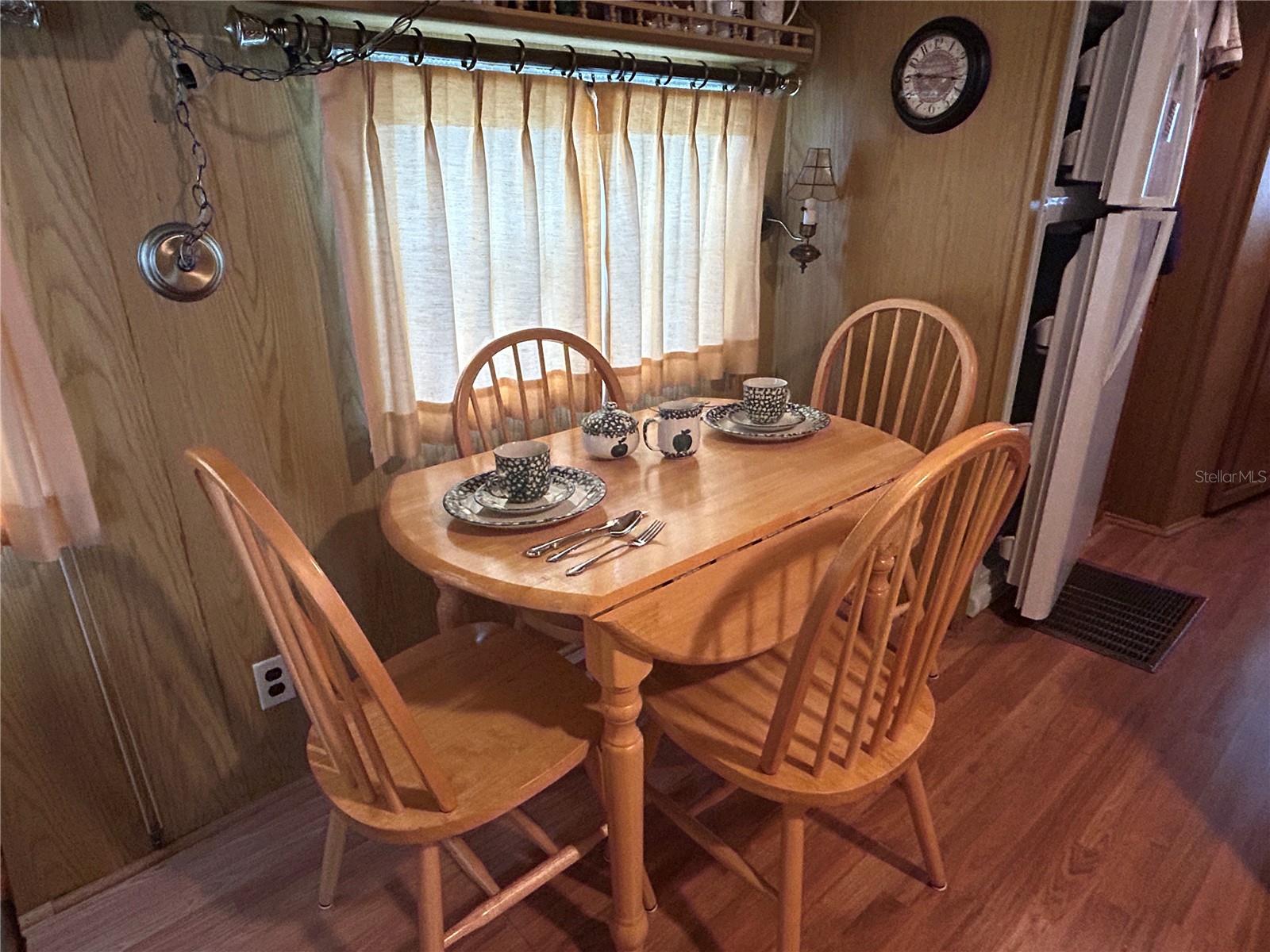 SADDLEBAG LAKE - Residential