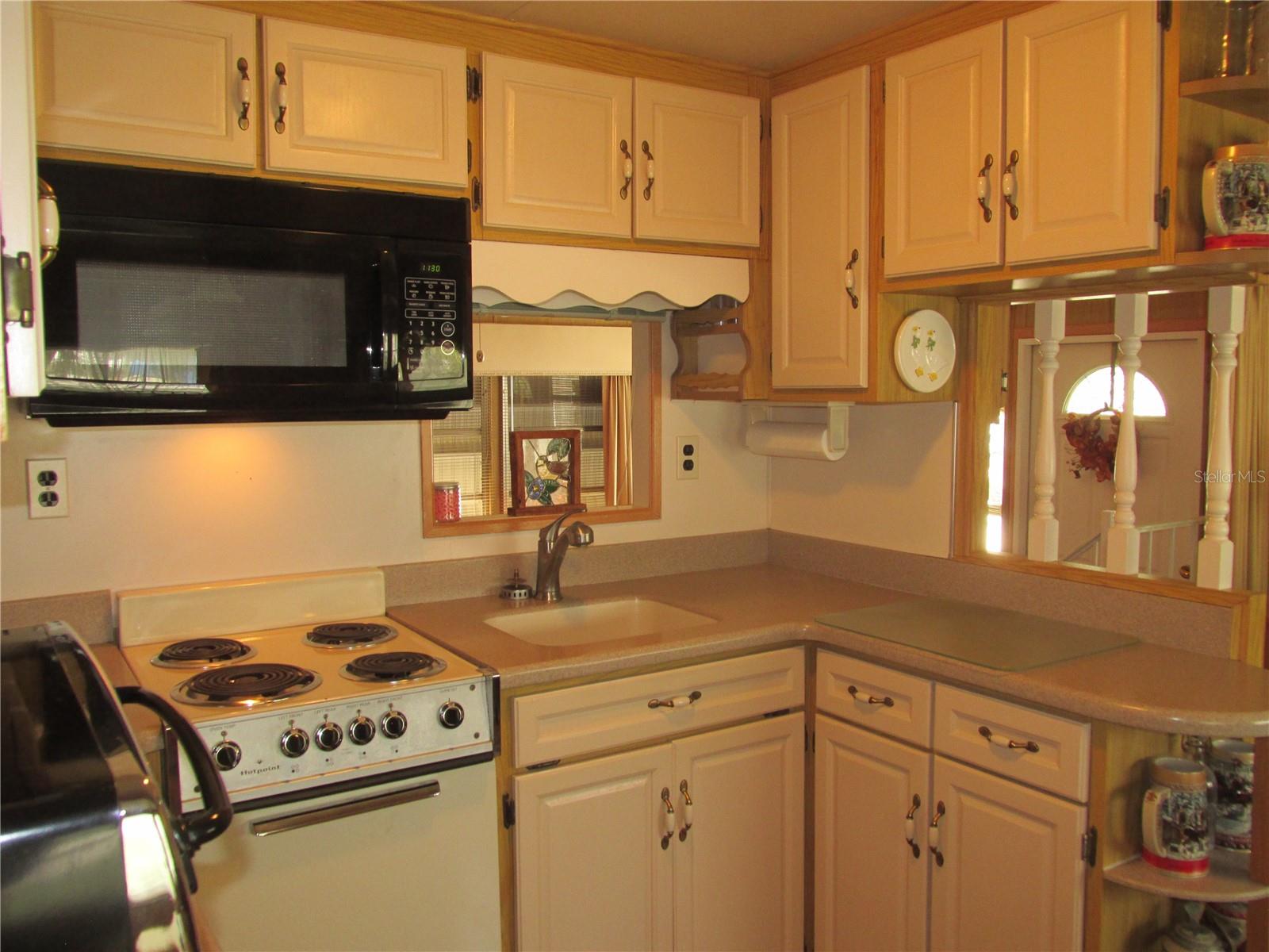 SADDLEBAG LAKE - Residential