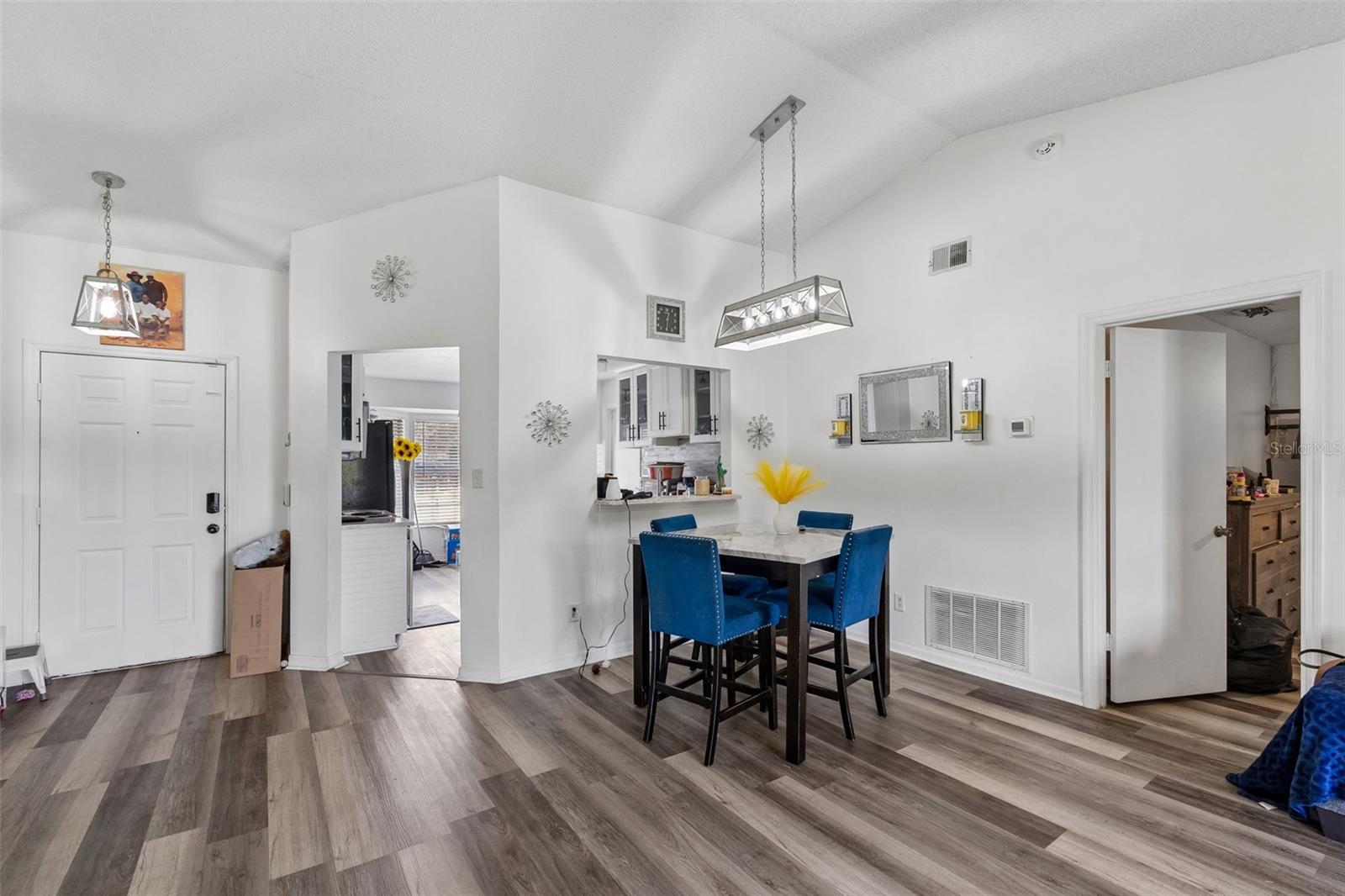 2204 BRIDGEWOOD TRAIL