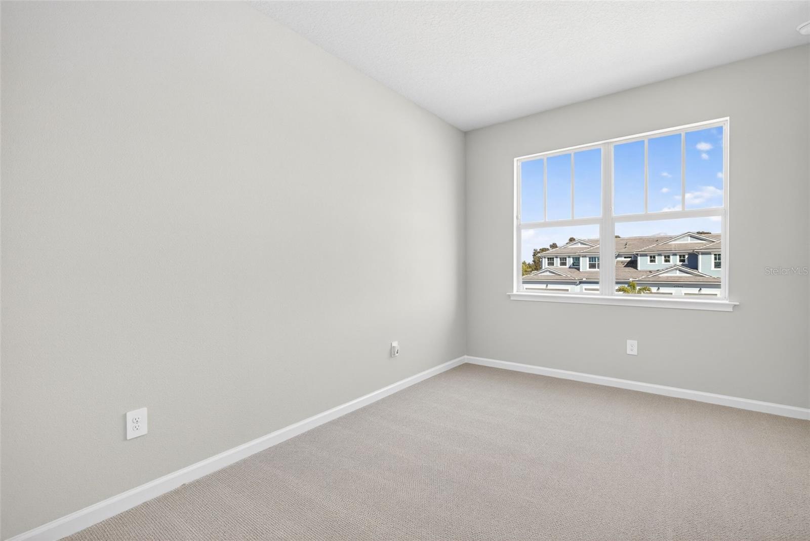 LAKESPUR AT WELLEN PARK - Residential