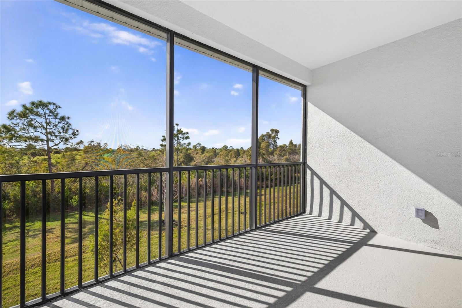 LAKESPUR AT WELLEN PARK - Residential