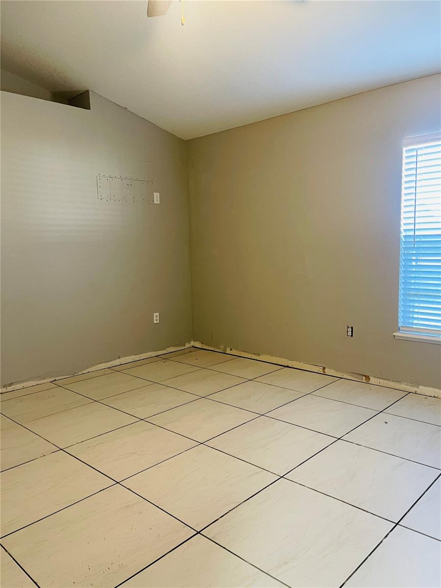 SILVER SPGS SHORES UN 17 - Residential