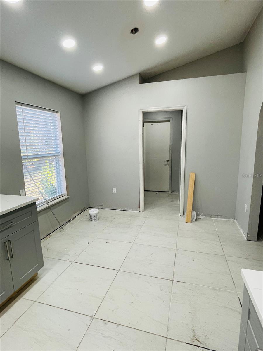 SILVER SPGS SHORES UN 17 - Residential