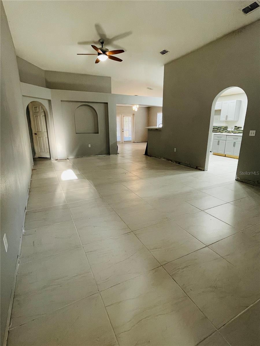 SILVER SPGS SHORES UN 17 - Residential