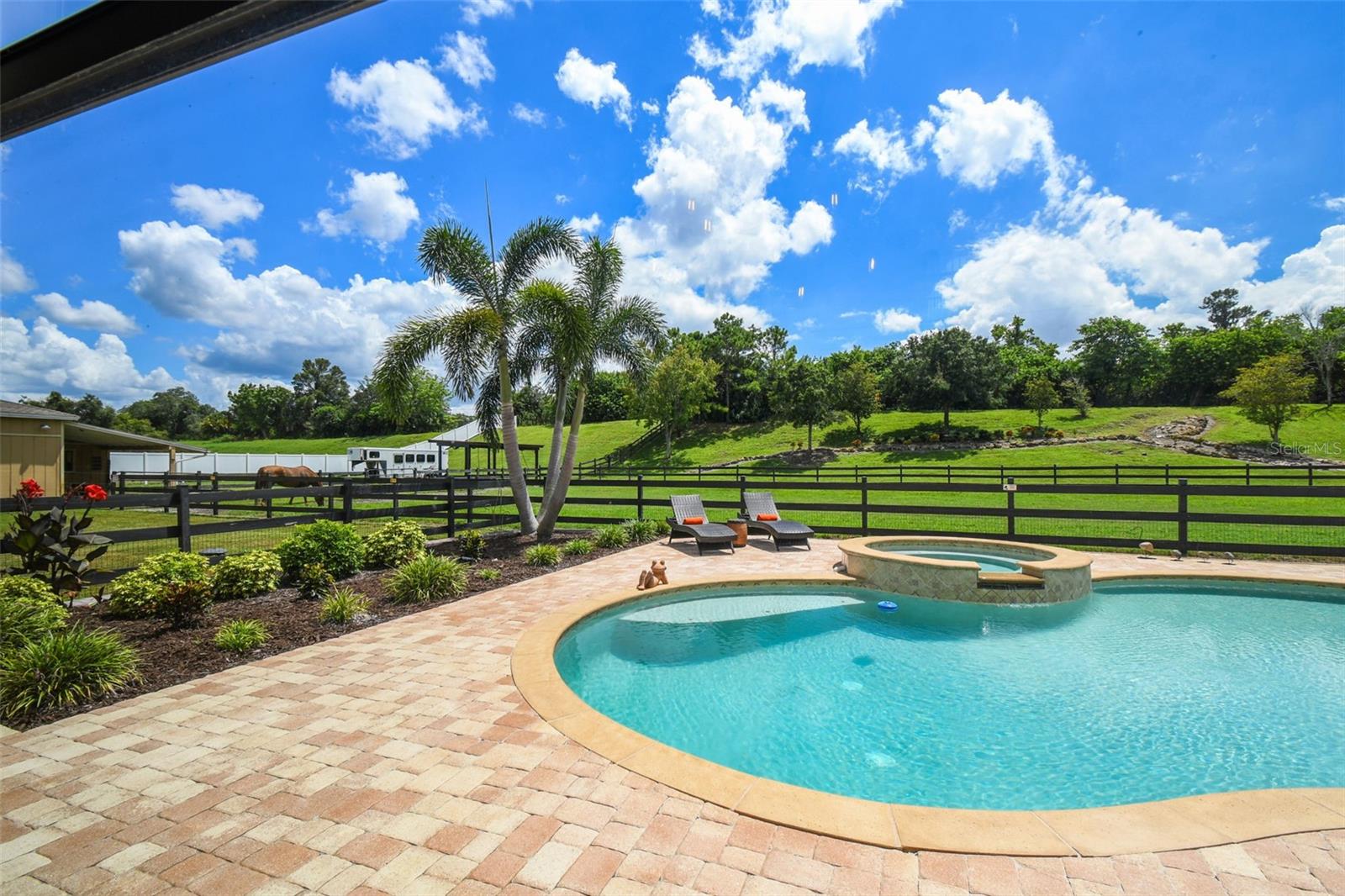 TAMPA & TARPON SPGS LAND CO - Residential