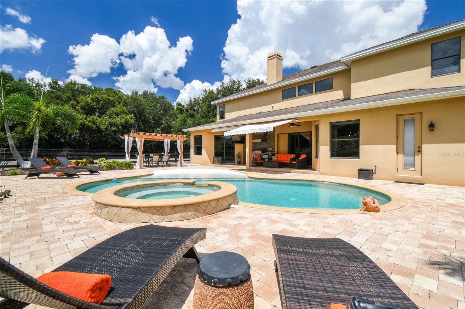 TAMPA & TARPON SPGS LAND CO - Residential