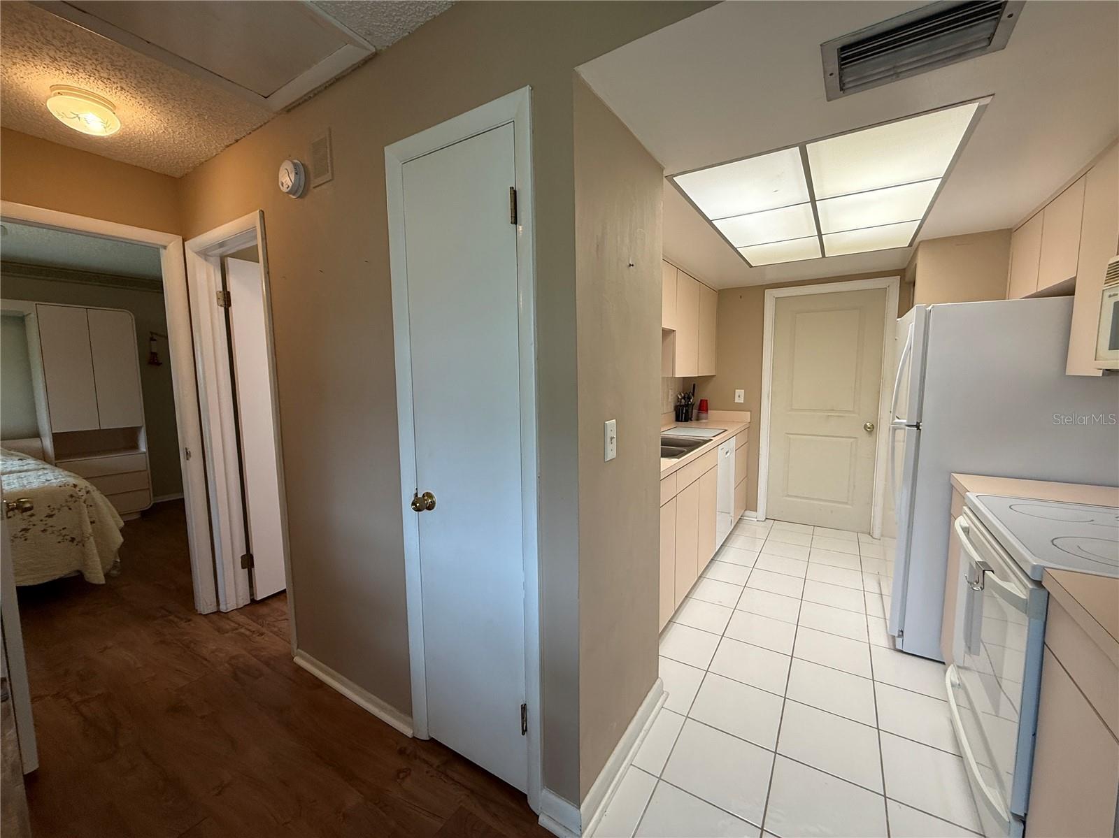 HIGHLAND LAKES CONDO - Residential