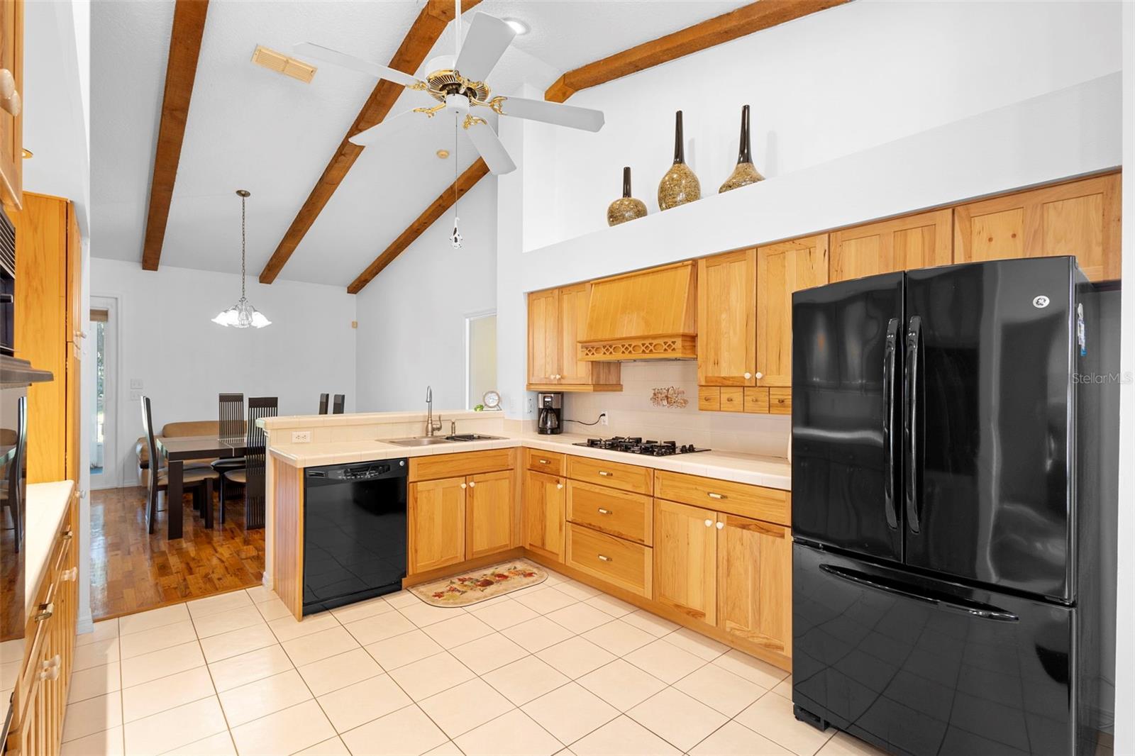 SHERWOOD OAKS PUD - Residential