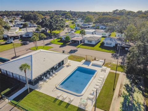 A home in LAKELAND