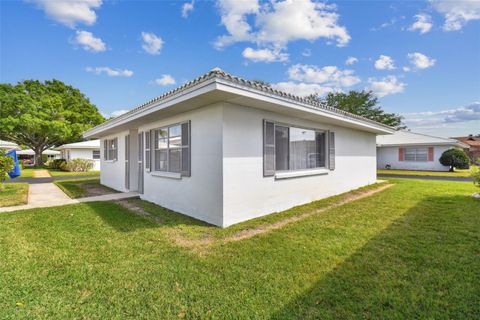 A home in LAKELAND