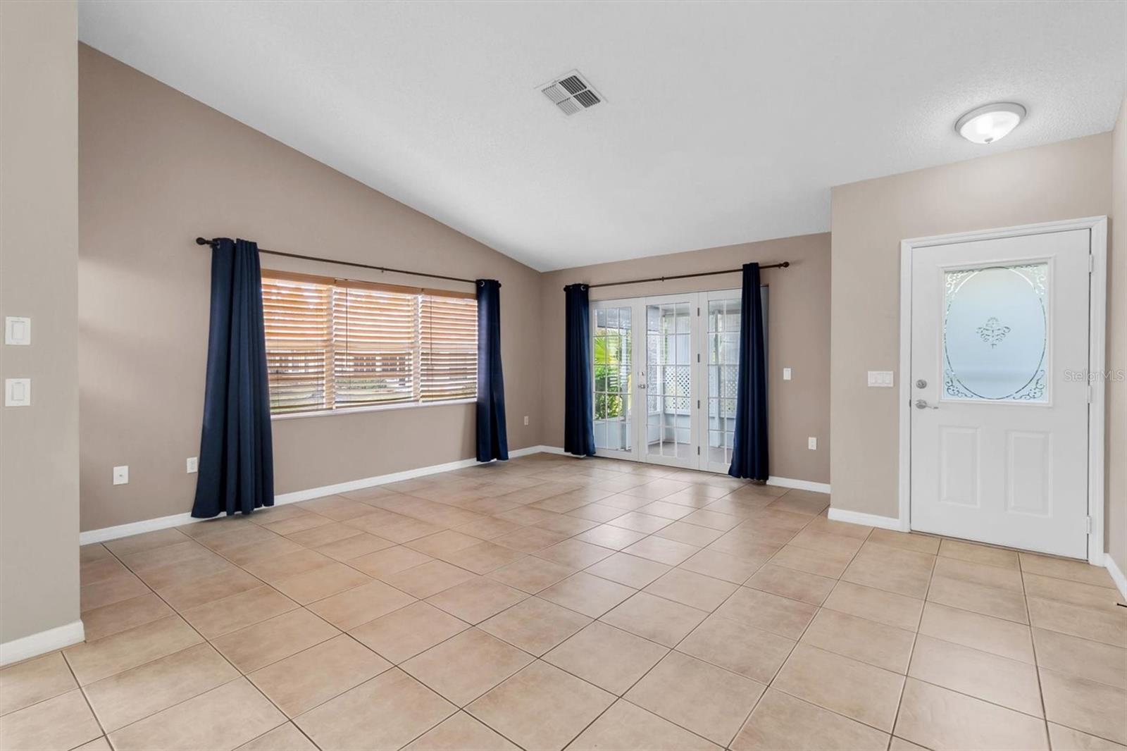 VICKSBURG VILLAGE CONDO - Residential