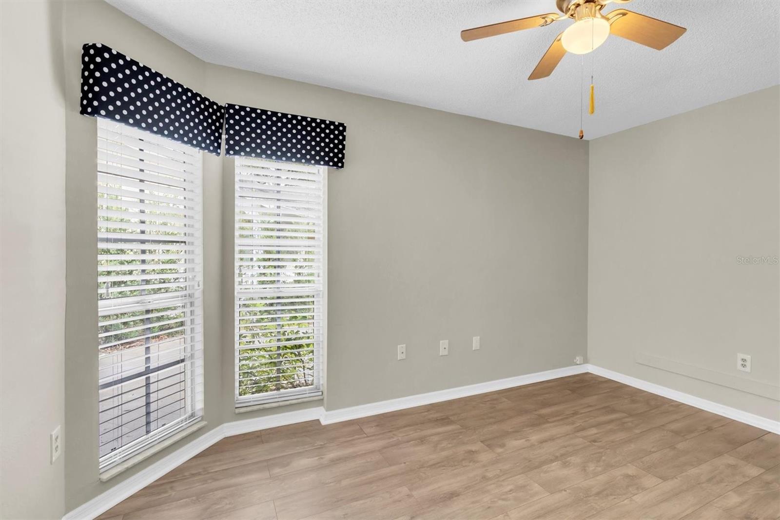 VICKSBURG VILLAGE CONDO - Residential