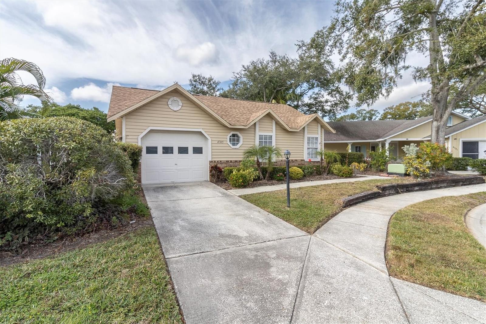 VICKSBURG VILLAGE CONDO - Residential