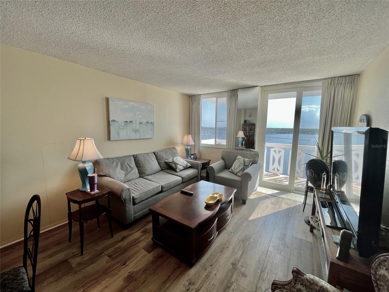 Bayshore Bath & Tennis Club Condo - Residential