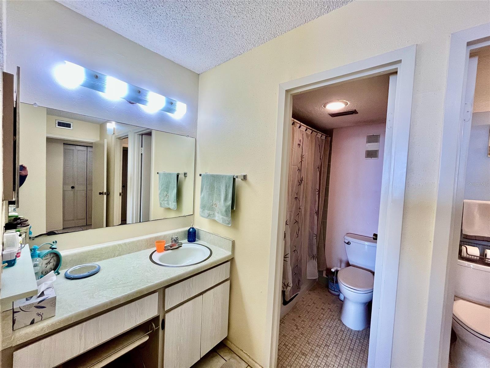 Bayshore Bath & Tennis Club Condo - Residential