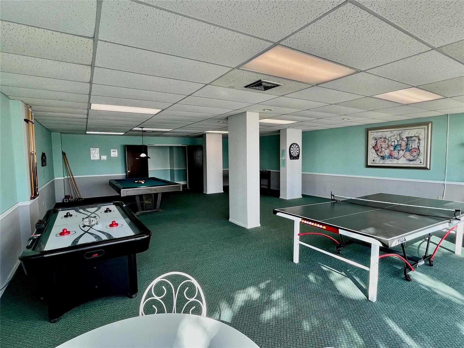 Bayshore Bath & Tennis Club Condo - Residential